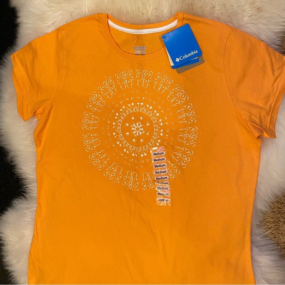Columbia NWT Orange T shirt, Size Medium